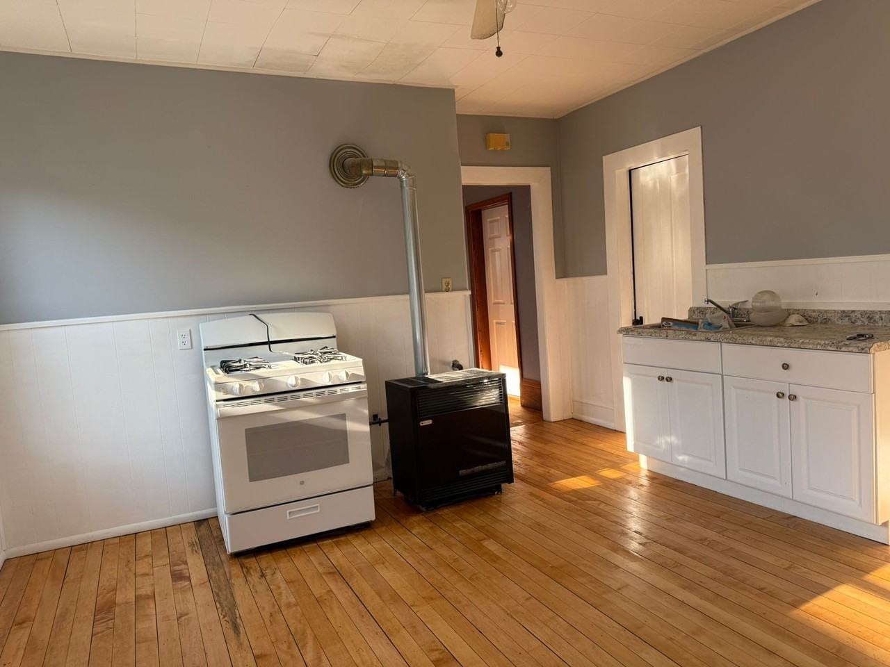 Dartmouth St #1 - Photo 6 of 7