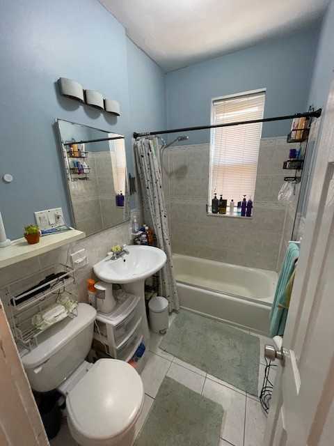 4 Litchfield St #1 - Photo 3 of 15