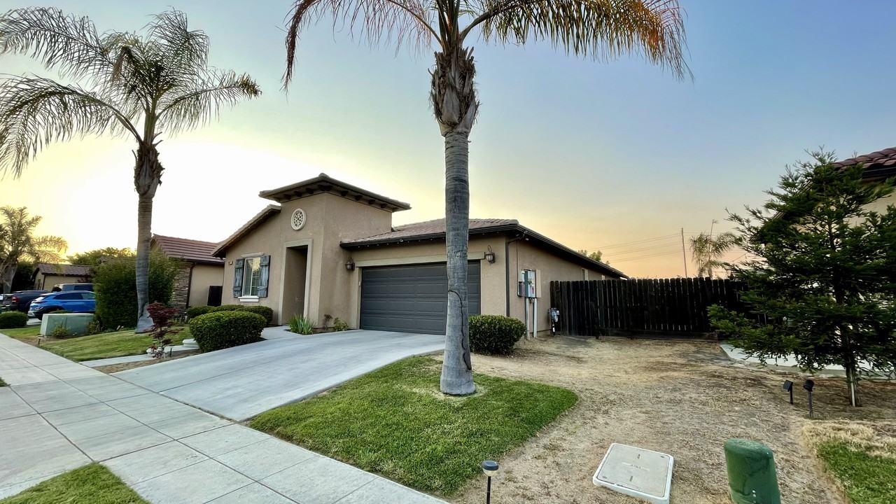 5927 E Burns Ave #NA - Photo 3 of 13