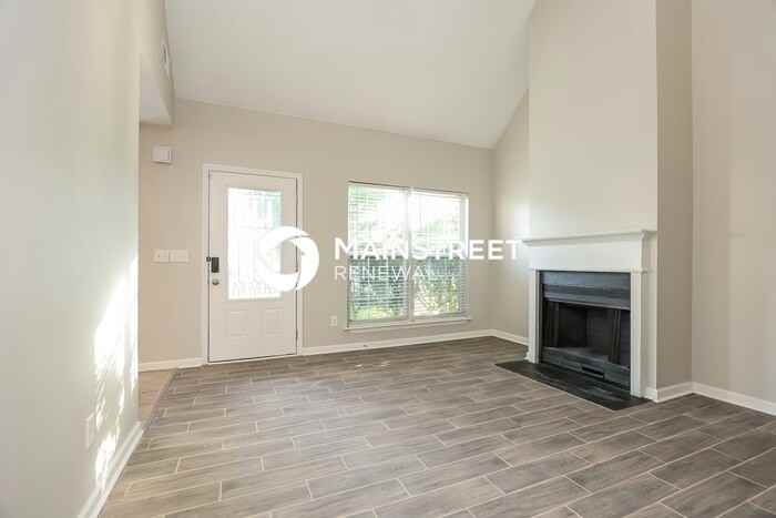 512 Rothwood Ave - Photo 3 of 17