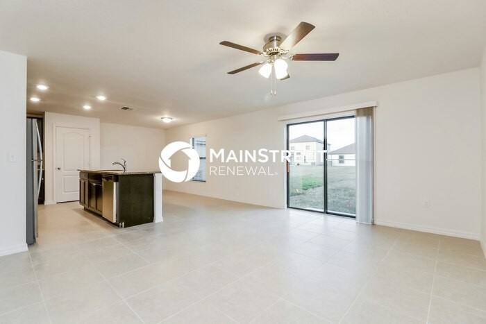 2443 Caspian Dr - Photo 3 of 17