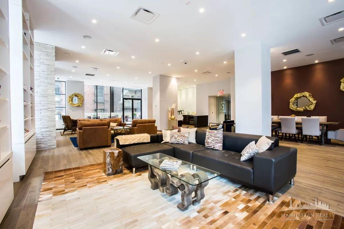 W 48th St #K - Photo 5 of 7