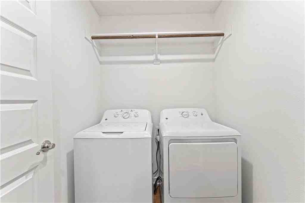 5895 W Holdcroft Dr - Photo 7 of 17