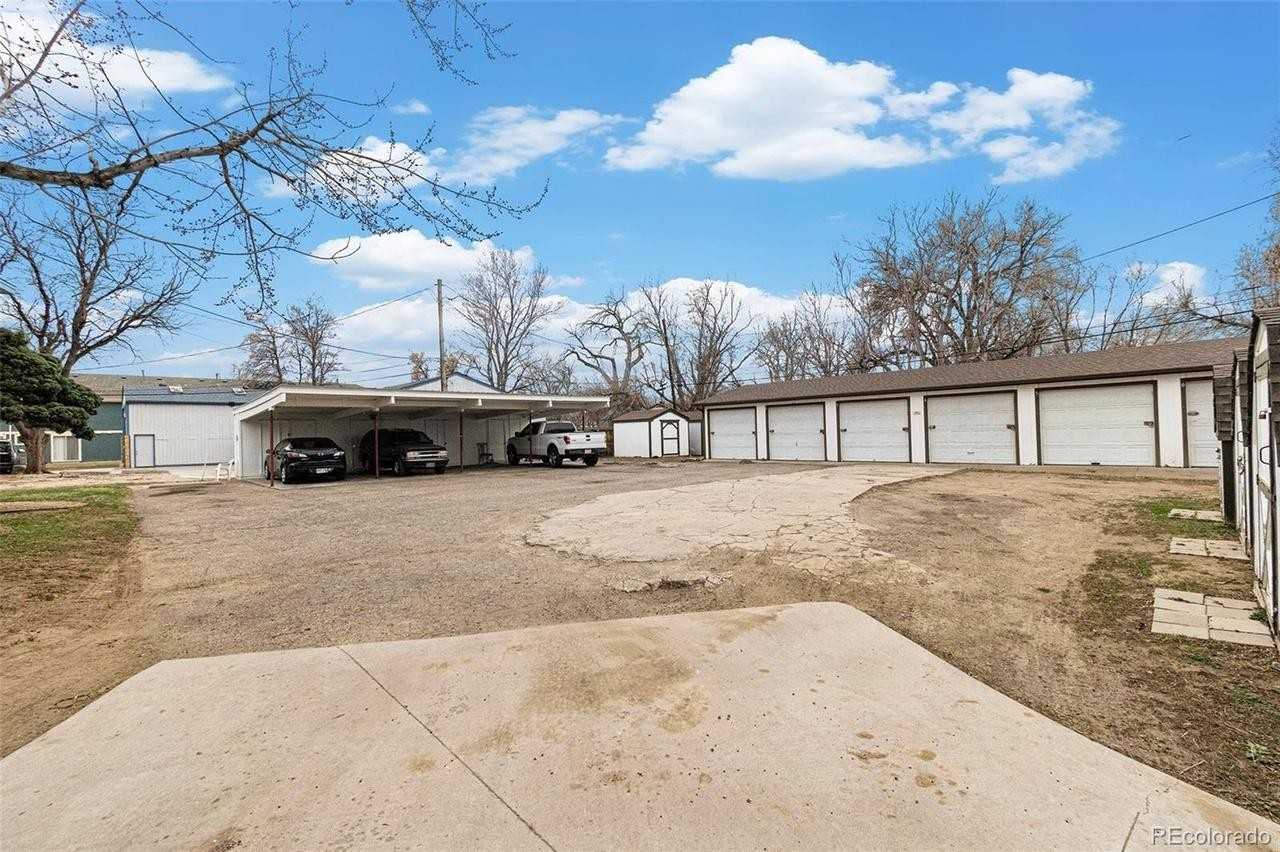 4355 Moore Street - Photo 3 of 10