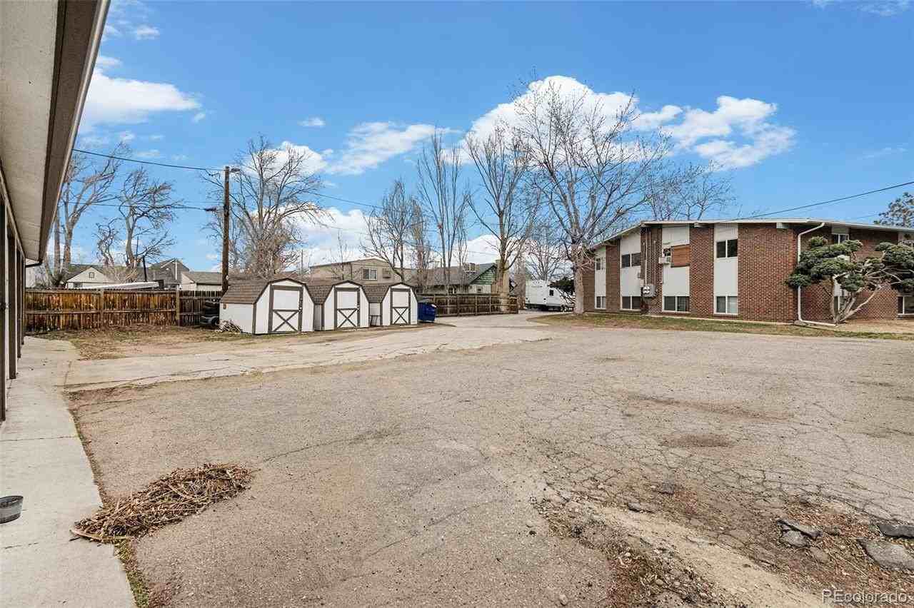 4355 Moore Street - Photo 5 of 10