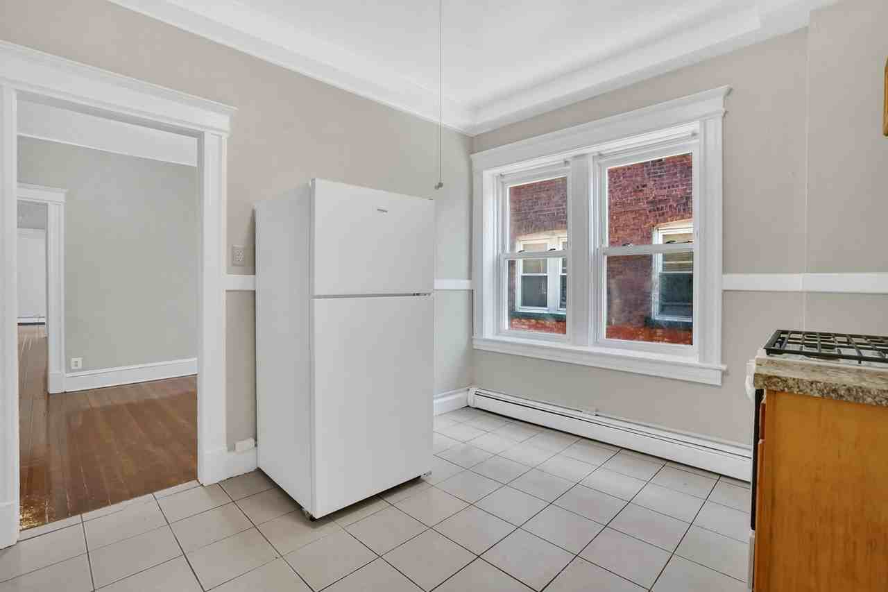 144 White Street - Photo 2 of 29