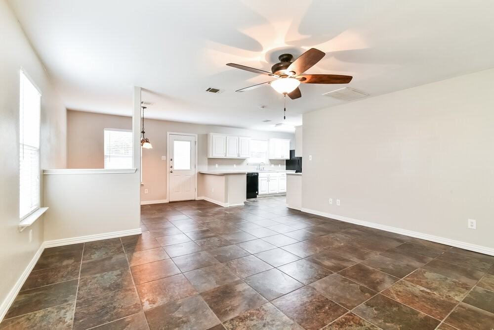 4722 San Antonio River Dr - Photo 2 of 15