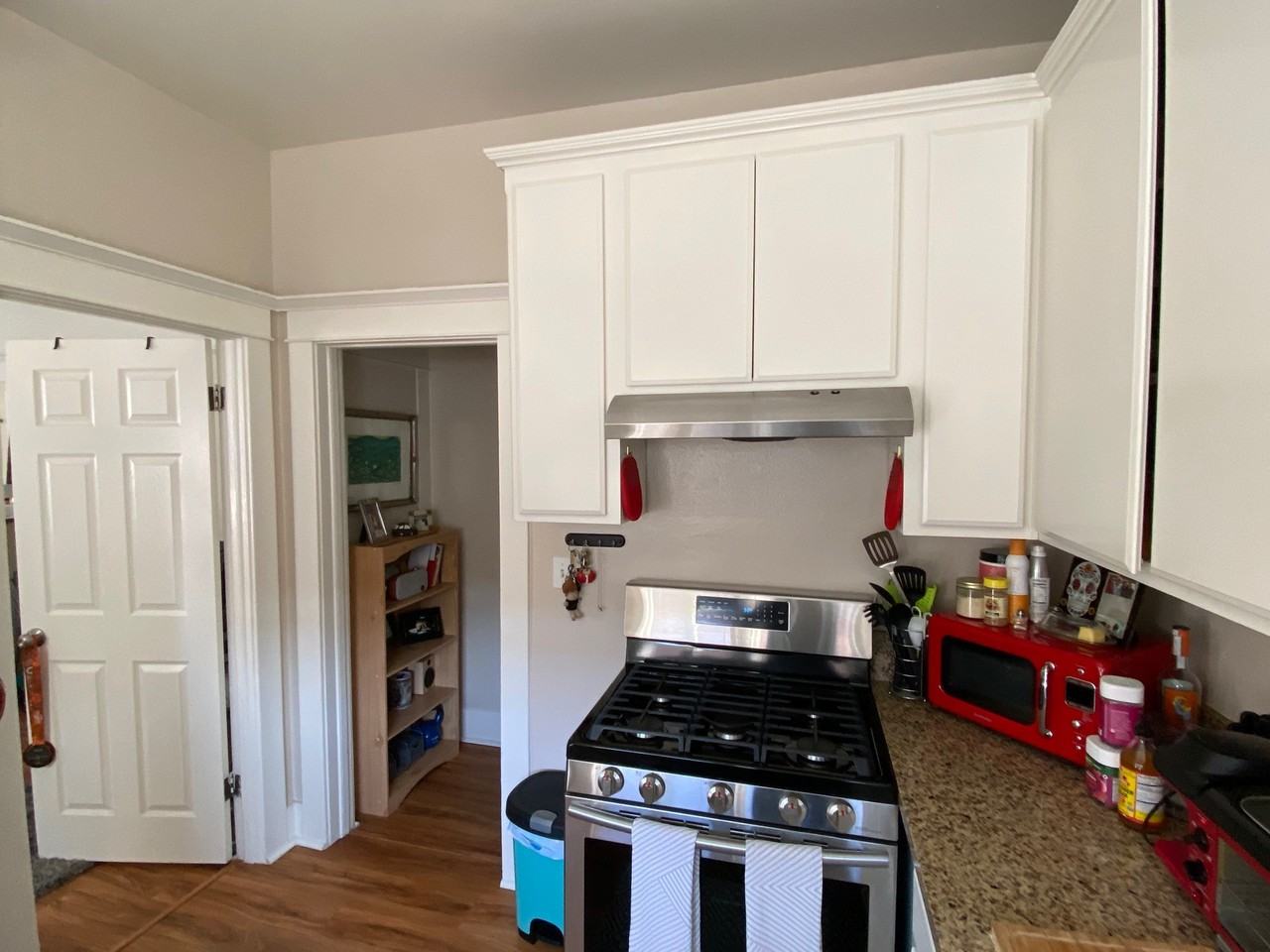 1131 South Cabrillo Avenue - Photo 3 of 7