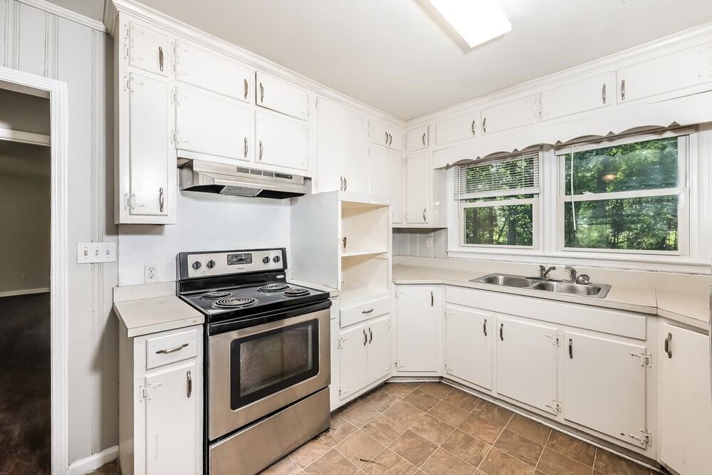 58 Rustic Rd - Photo 6 of 16