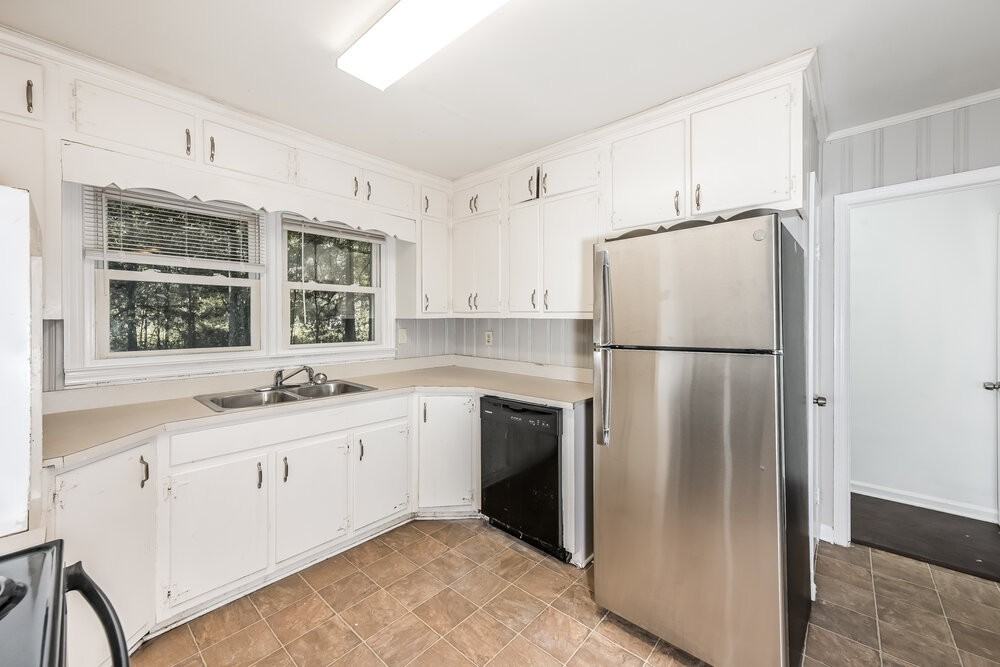 58 Rustic Rd - Photo 7 of 16