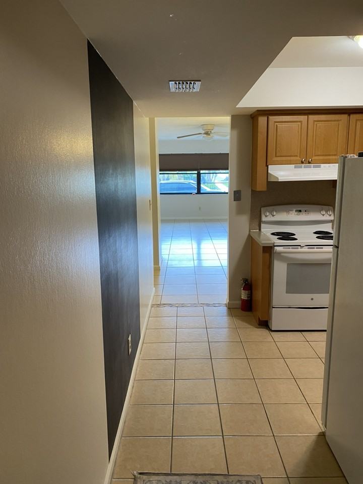 201 Castlewood Dr #A - Photo 5 of 14