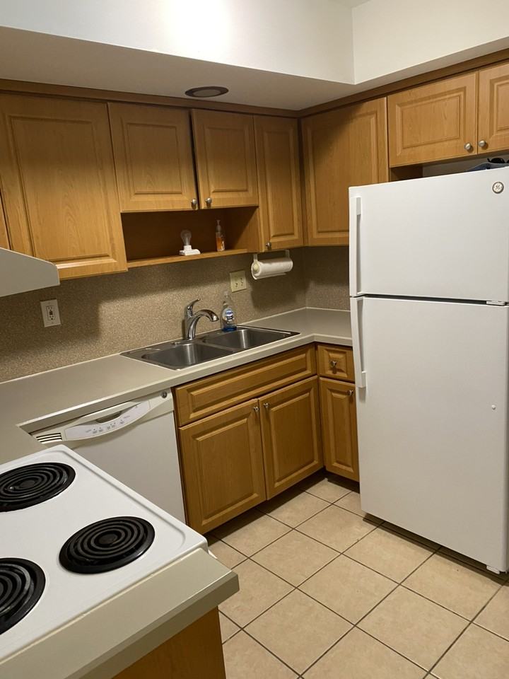 201 Castlewood Dr #A - Photo 2 of 14