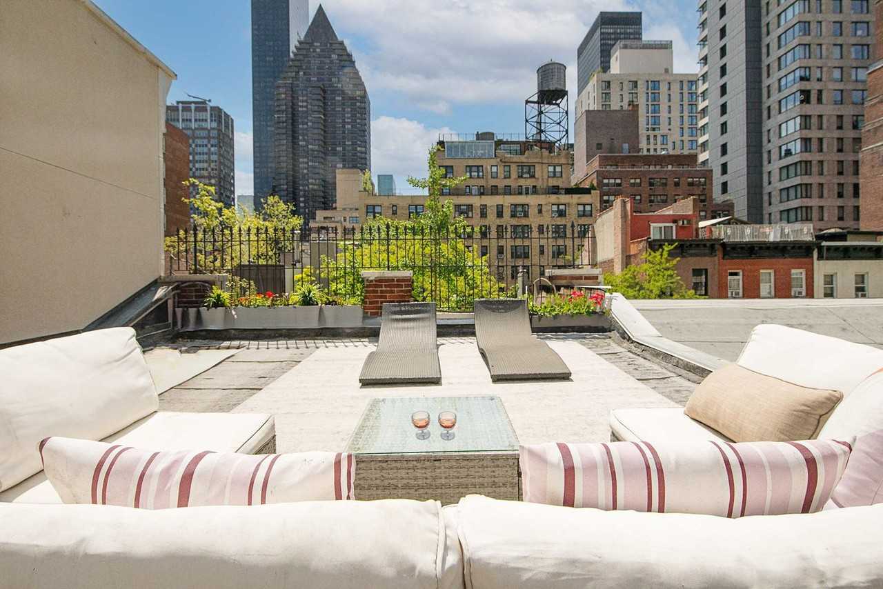 323 East 51st Street - Photo 6 of 75