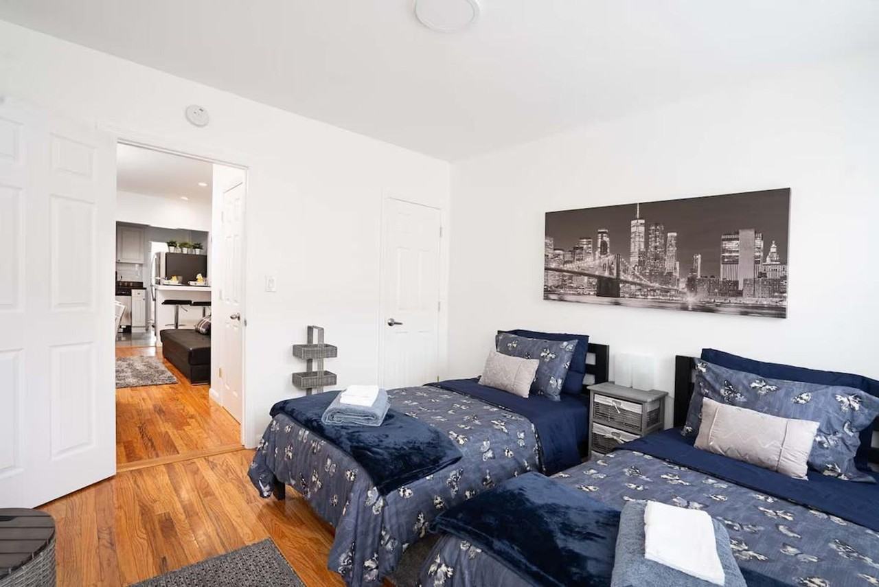 2025 2nd Ave #1031974P - Photo 2 of 20