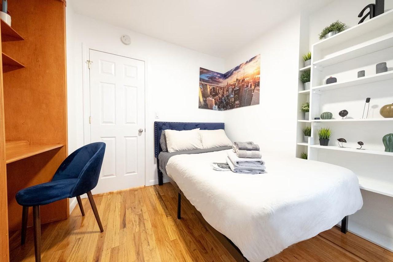 2025 2nd Ave #1031974P - Photo 3 of 20