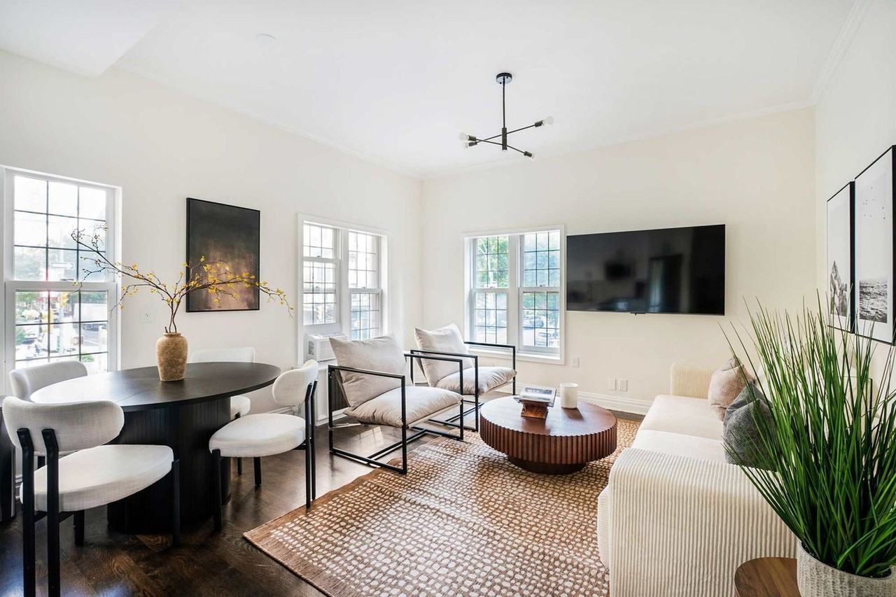 10 5th Avenue - Photo 6 of 48