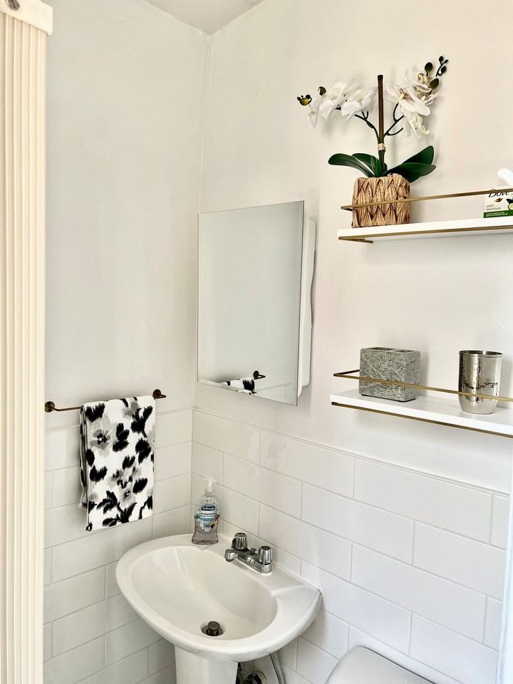 542 E 14th St #1261205P - Photo 2 of 24