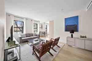 featured image of 1160 5th Ave