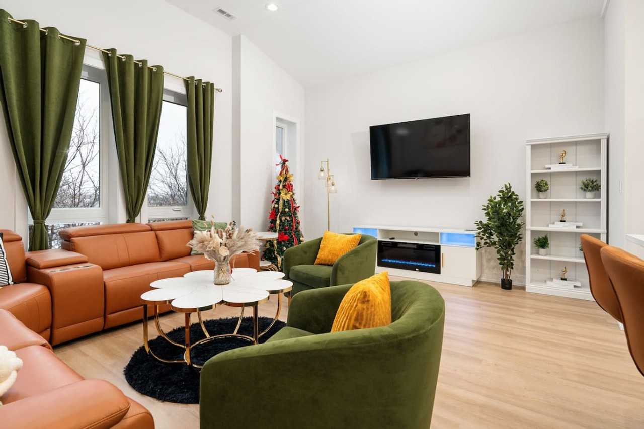 3723 S Giles Ave #1228641P - Photo 3 of 36