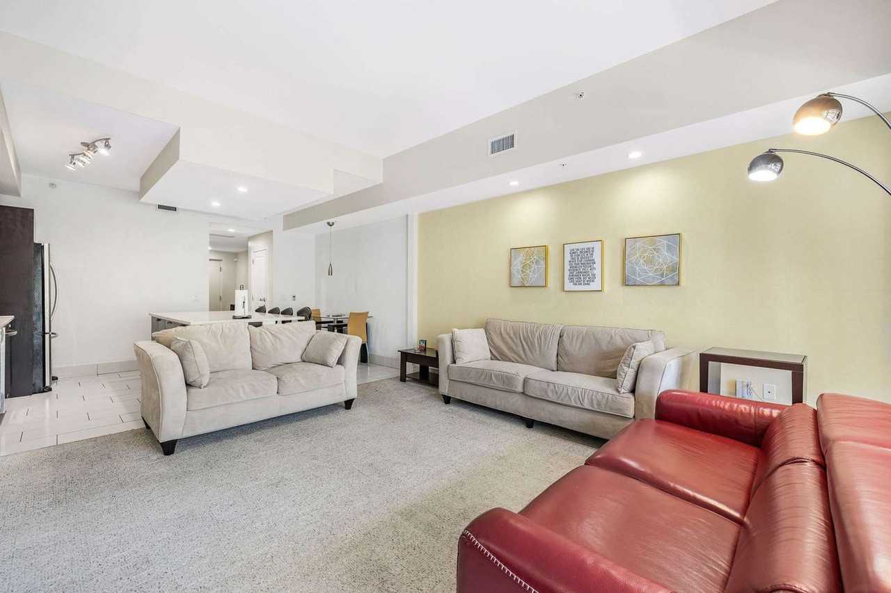 5300 Northwest 87th Avenue - Photo 3 of 49