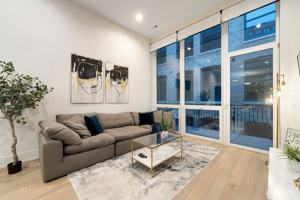 featured image of 318 W Grand Ave