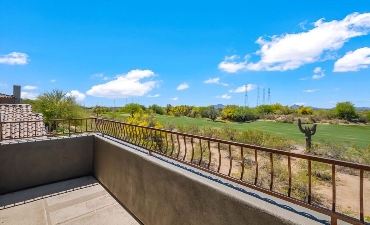 19550 N Grayhawk Dr #1255456P - Photo 6 of 48