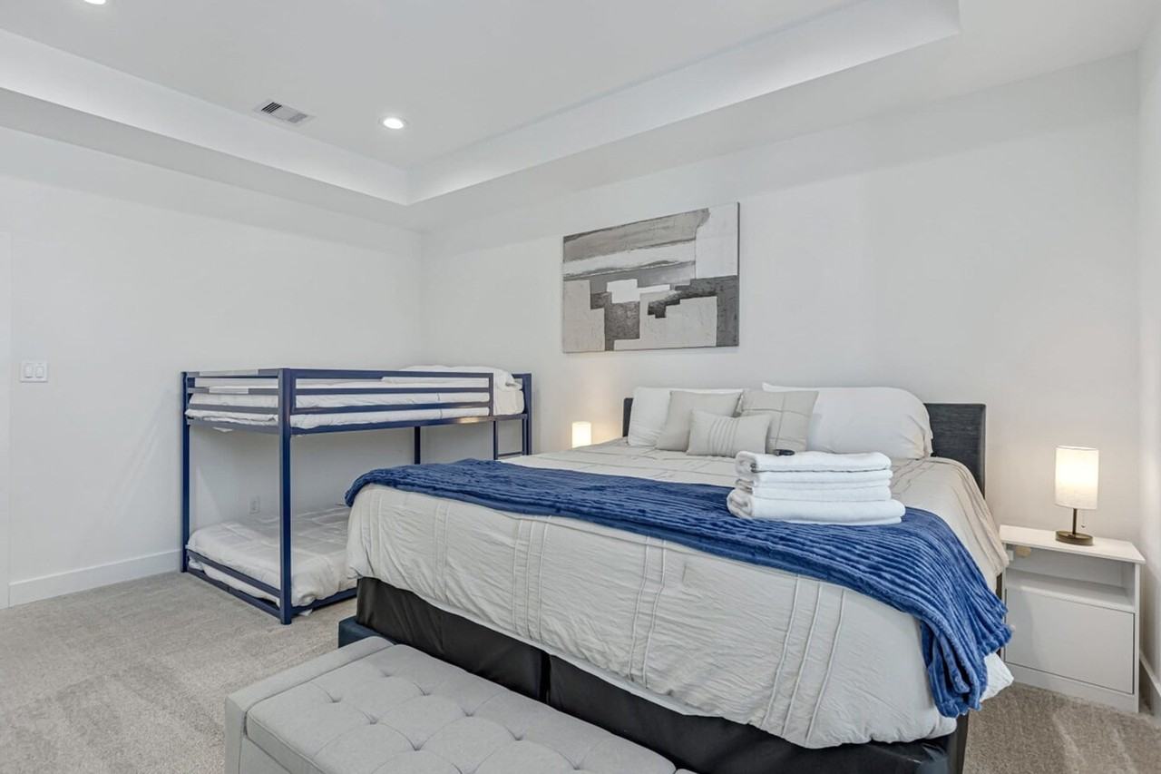 3020 Live Oak St #1257713P - Photo 6 of 37