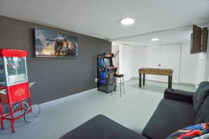 featured image of 1070 Nw 193rd St