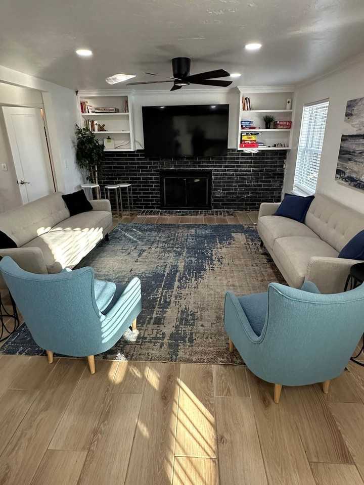 3308 W Rock Creek Rd #1259096P - Photo 4 of 36