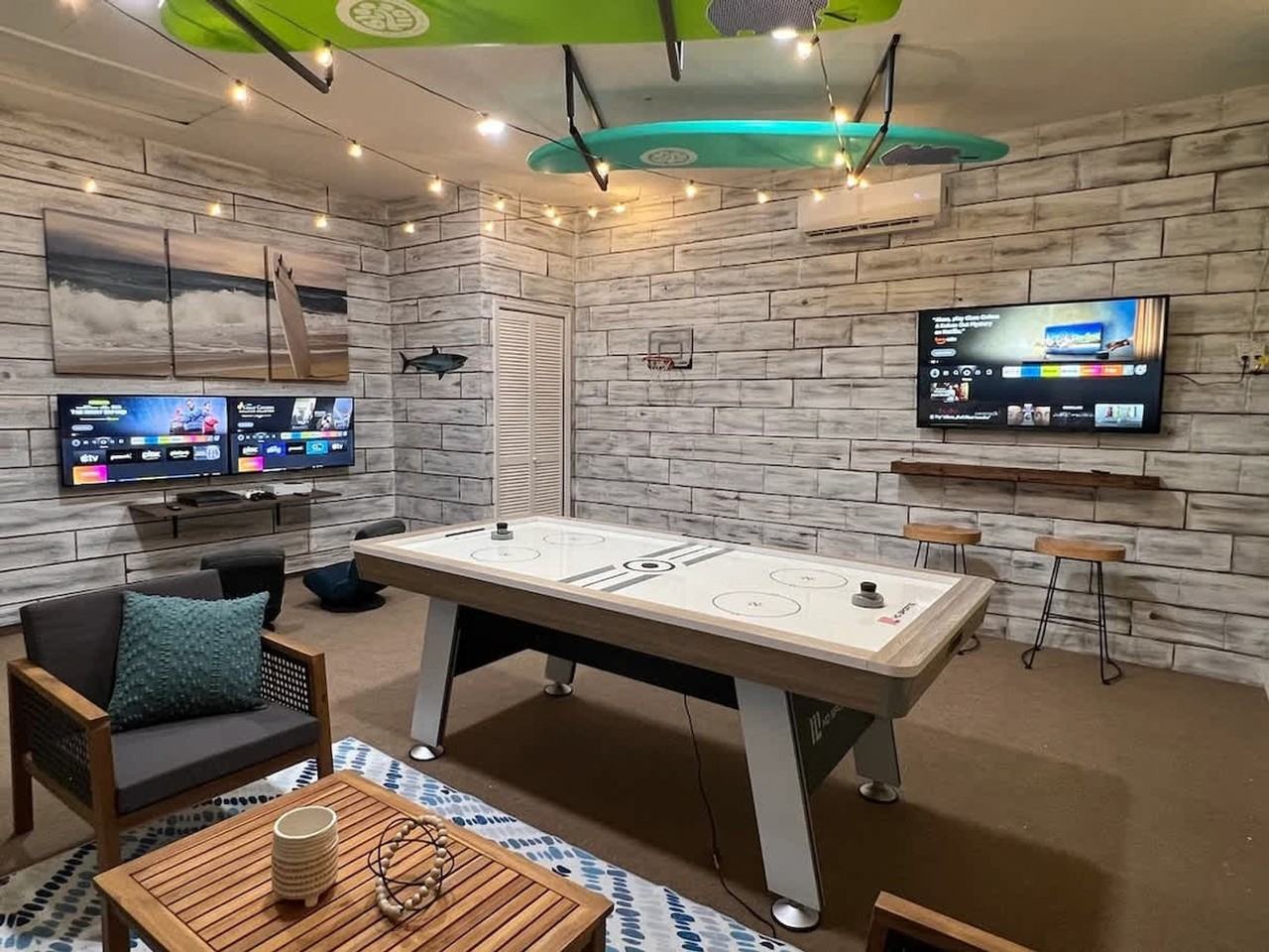 910 Oxford Dr #1259815P - Photo 4 of 37