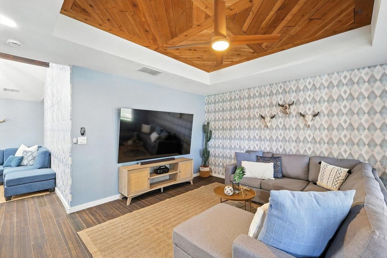 749 Western Trl #1262016P - Photo 2 of 50