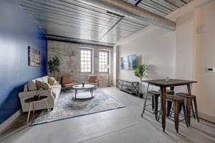 1009 West Juneau Avenue - Photo 1 of 1