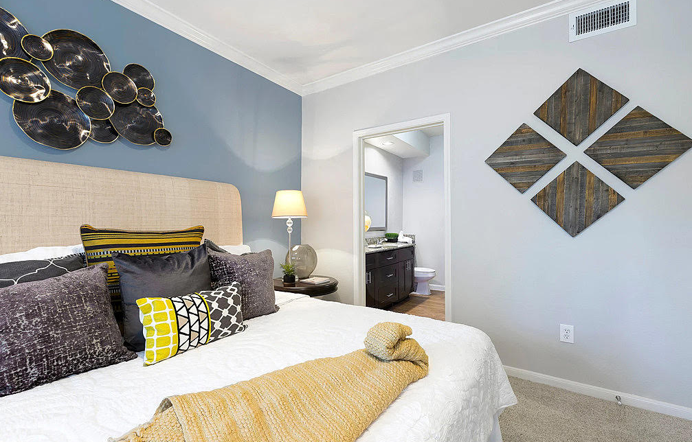 Duval St & E 49th St #224 - Photo 3 of 5