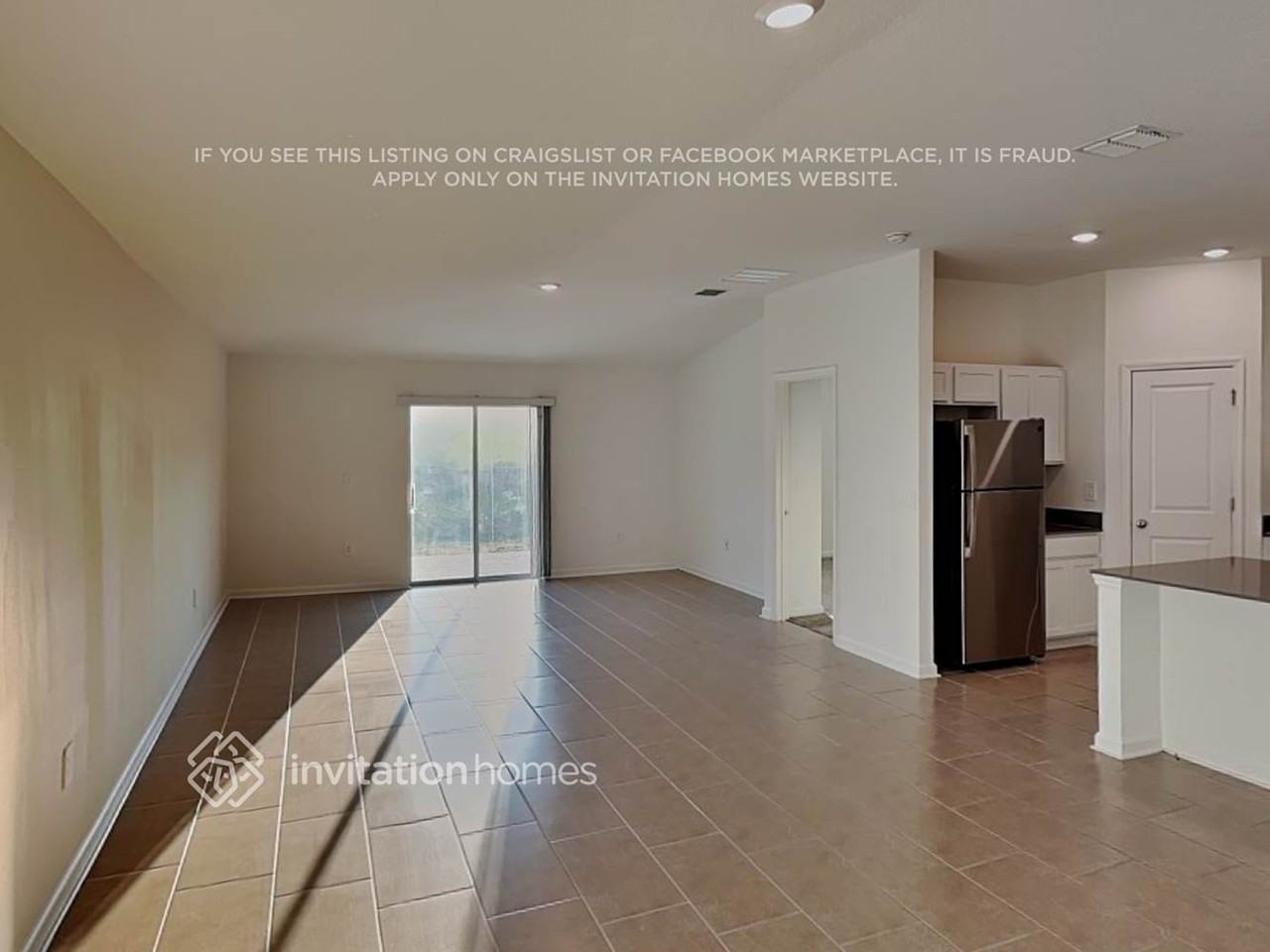 1067 Peach Creek Dr - Photo 3 of 18
