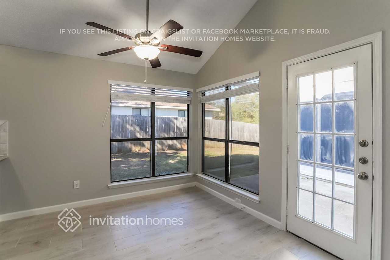 603 Valley Spring Dr - Photo 4 of 14