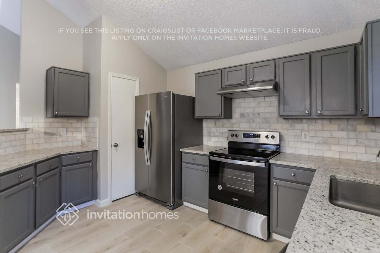 603 Valley Spring Dr - Photo 6 of 14