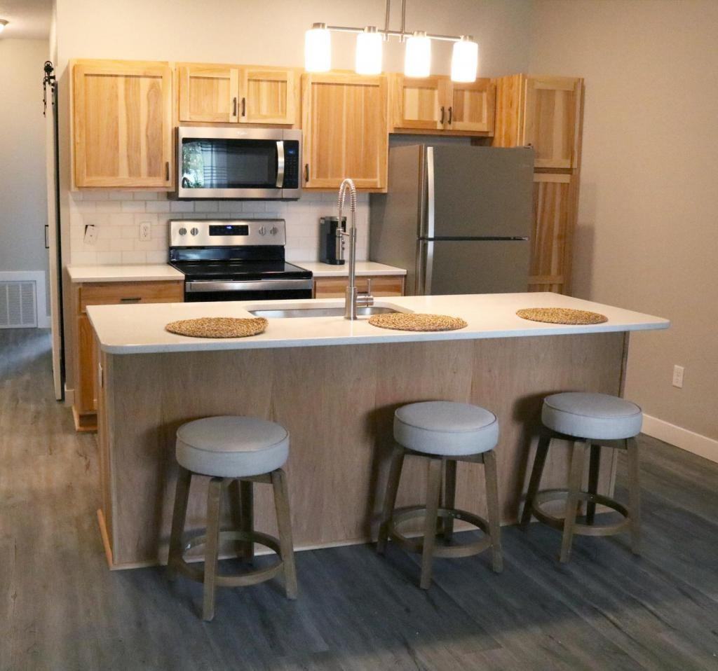630 W 5th St - Photo 4 of 20