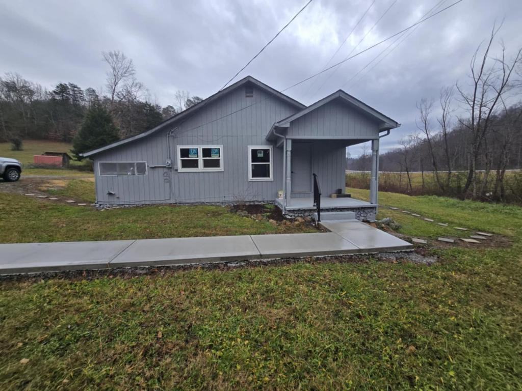 106 County Road 181 - Photo 2 of 11