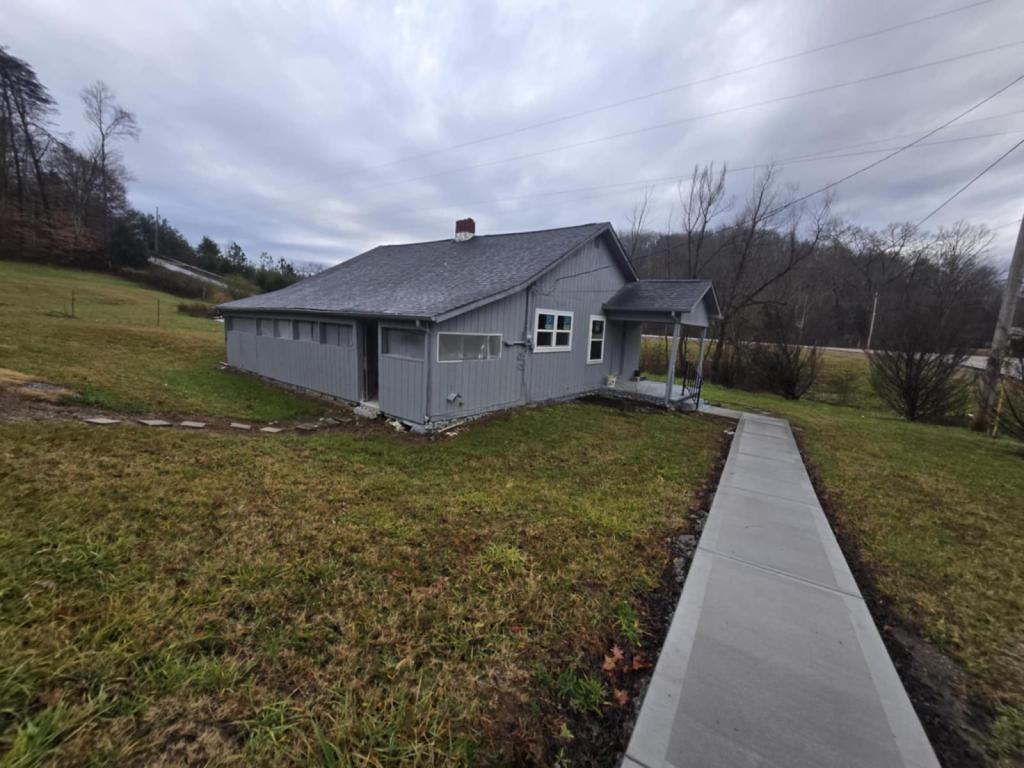 106 County Road 181 - Photo 4 of 11