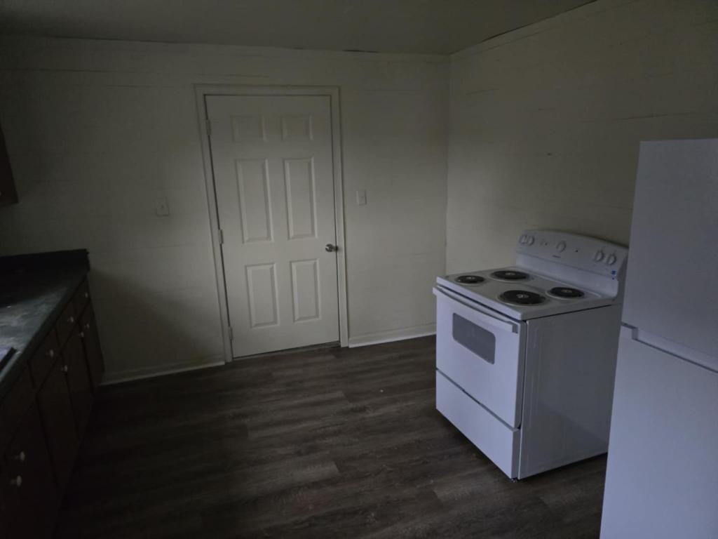 106 County Road 181 - Photo 5 of 11