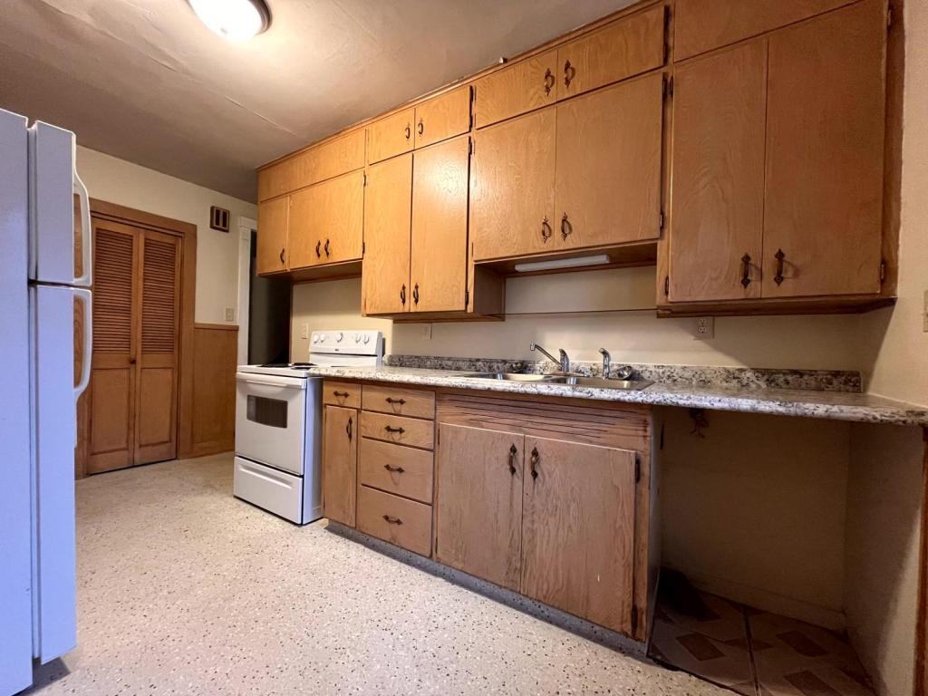 1416 N Main St - Photo 7 of 7