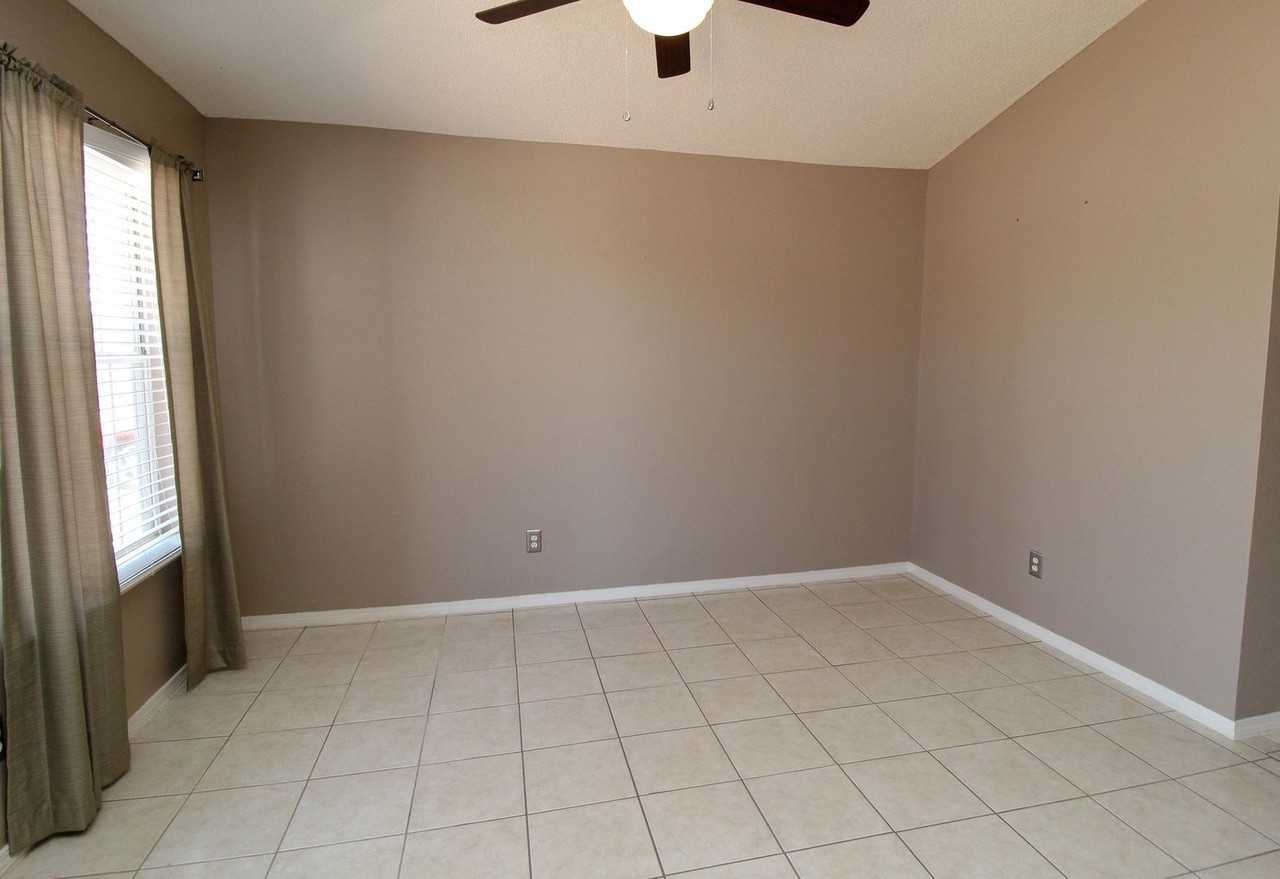 14032 Lago Seco Dr - Photo 5 of 17