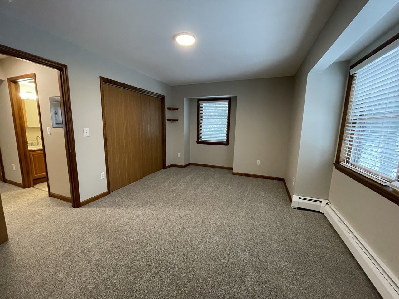 4 18.5 North Fulton Street Building B #4 - Photo 2 of 10