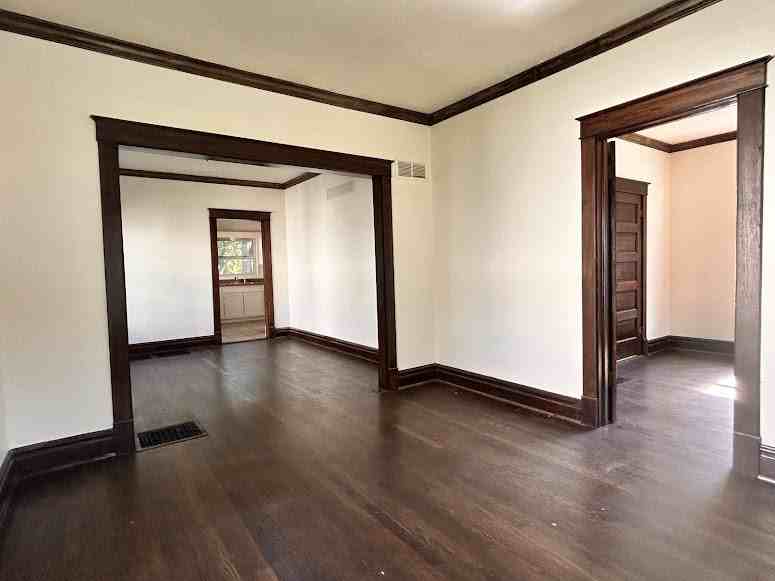 520 East Kansas Avenue - Photo 3 of 15