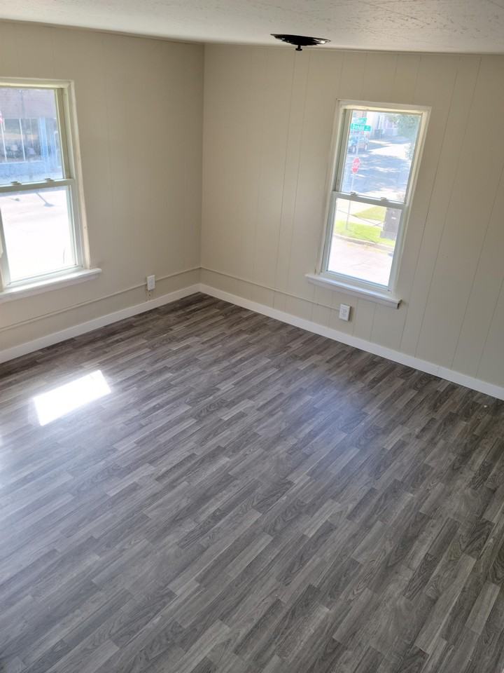 2023 Miami St #C - Photo 4 of 8