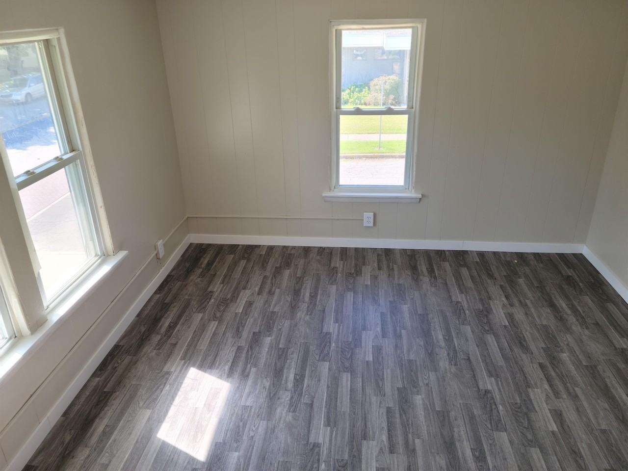 2023 Miami St #C - Photo 5 of 8