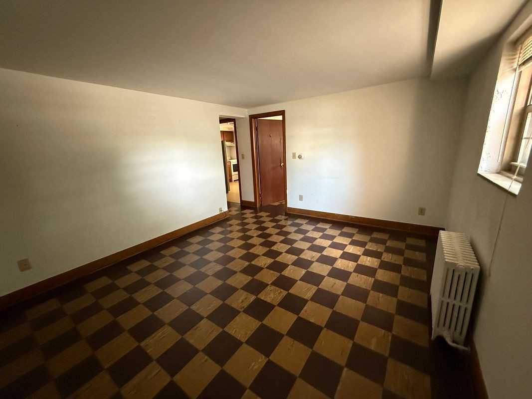 91 Sherwood Ave - Photo 2 of 7