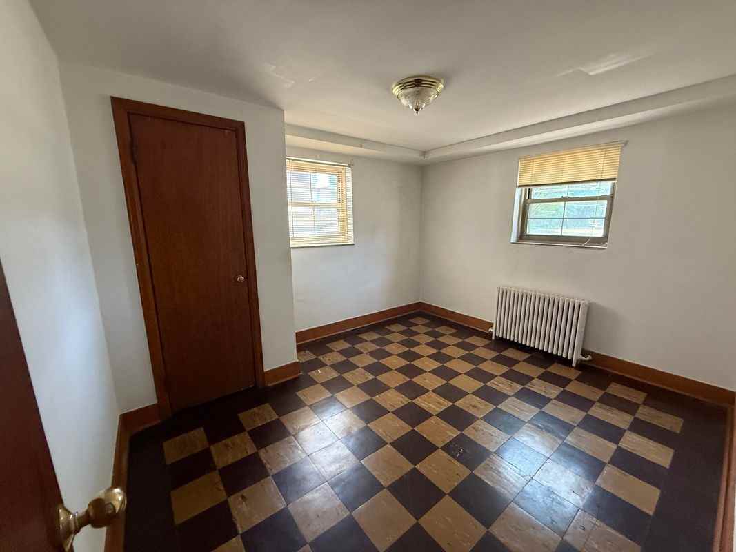 91 Sherwood Ave - Photo 3 of 7