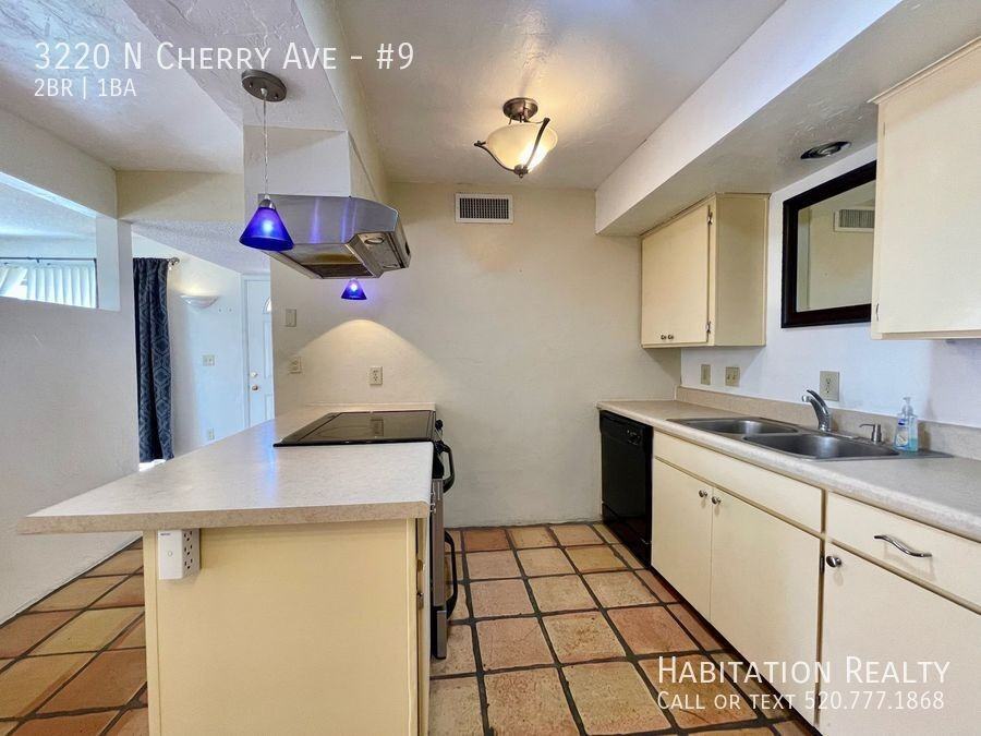 3220 N Cherry Ave #9 - Photo 2 of 12