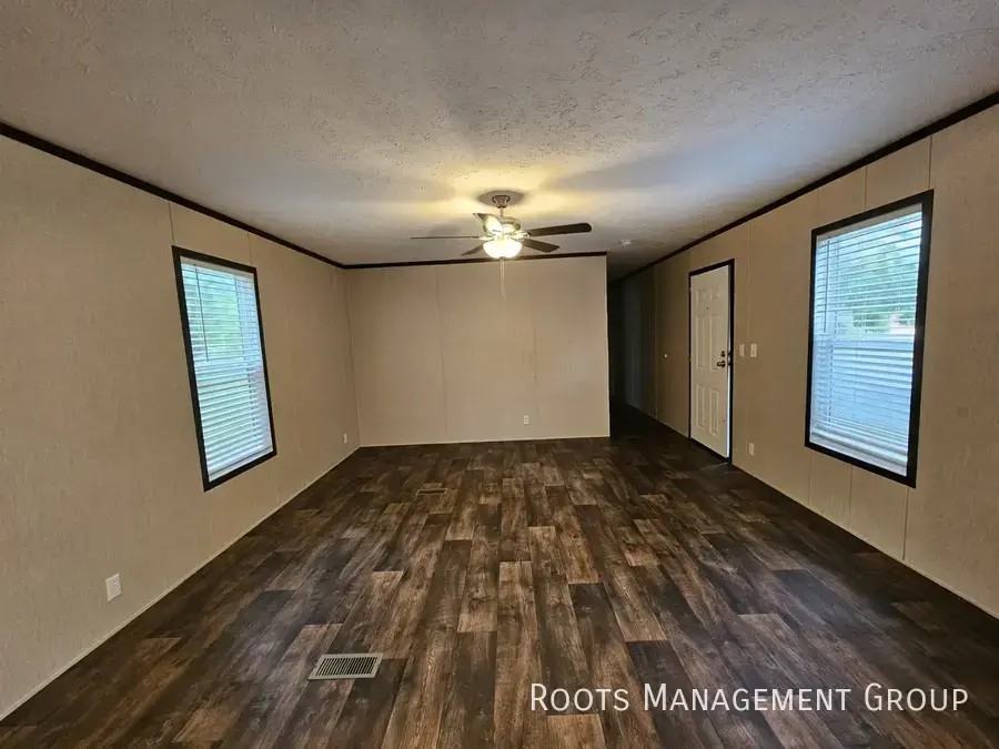 1222 Paul Ln #1222P - Photo 2 of 13